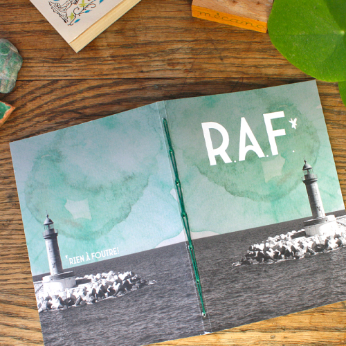 Carnet R.A.F.*