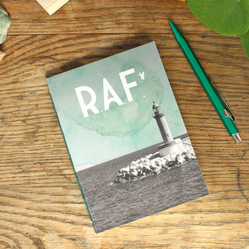 Carnet R.A.F.*